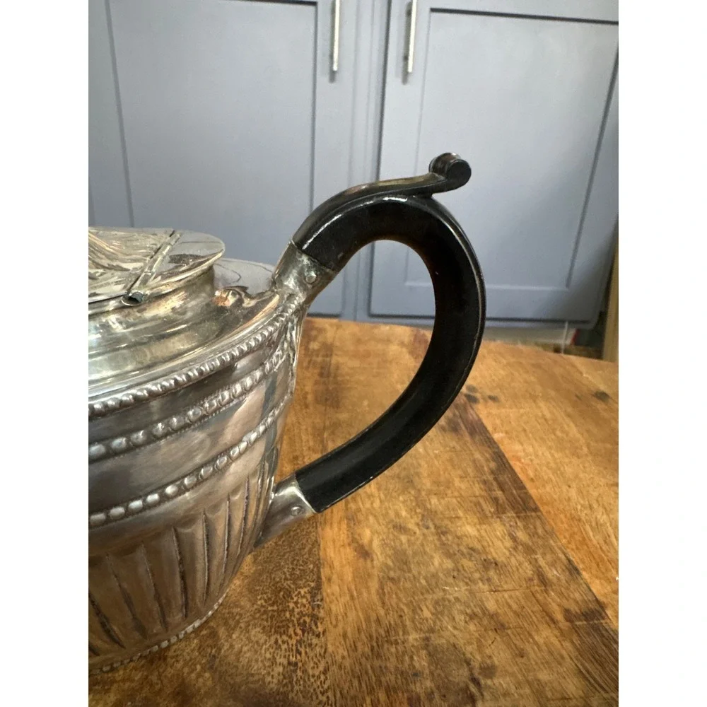Vintage Silver Plated Teapot Beaded Gadroon Detail Black Handle Made in India